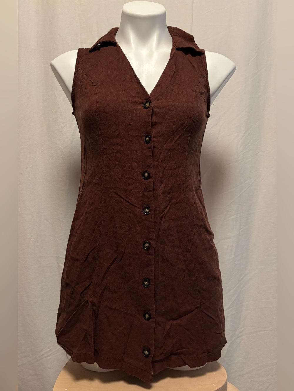 Monteau Los Angles button up chic dress